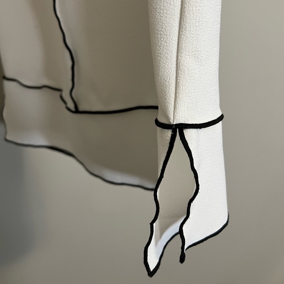 ZARA basic White and Black Cartoon style top - Picture 1 of 4